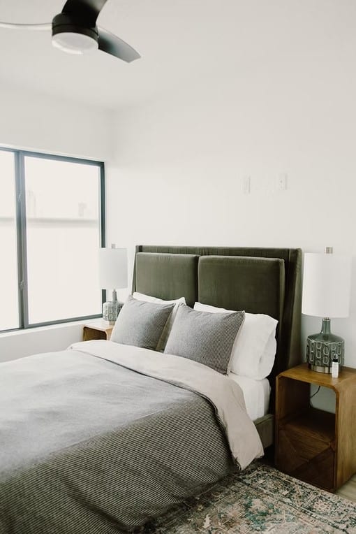 airbnbqueenbed